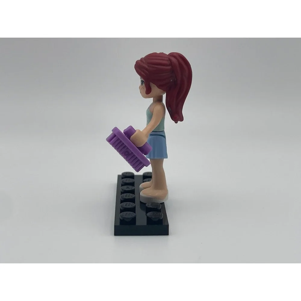 LEGO Friends Mia Mini-doll Figure Red Hair Blue Skirt with Purple Brush 92252